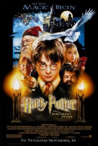 Cartel de Harry Potter en un entorno mágico y escolar